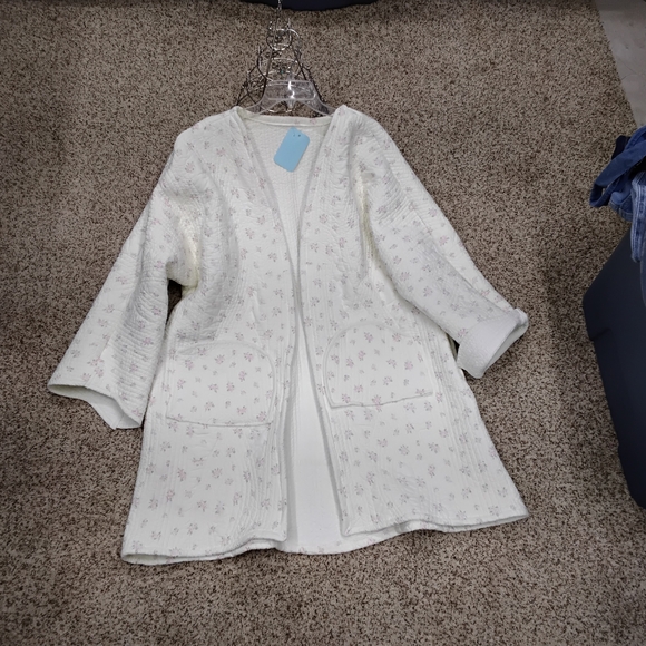 Handmade Jackets & Blazers - 3822 Size 2X Women's Upcycled Quilted Cream Coat, Made from a Quilt.